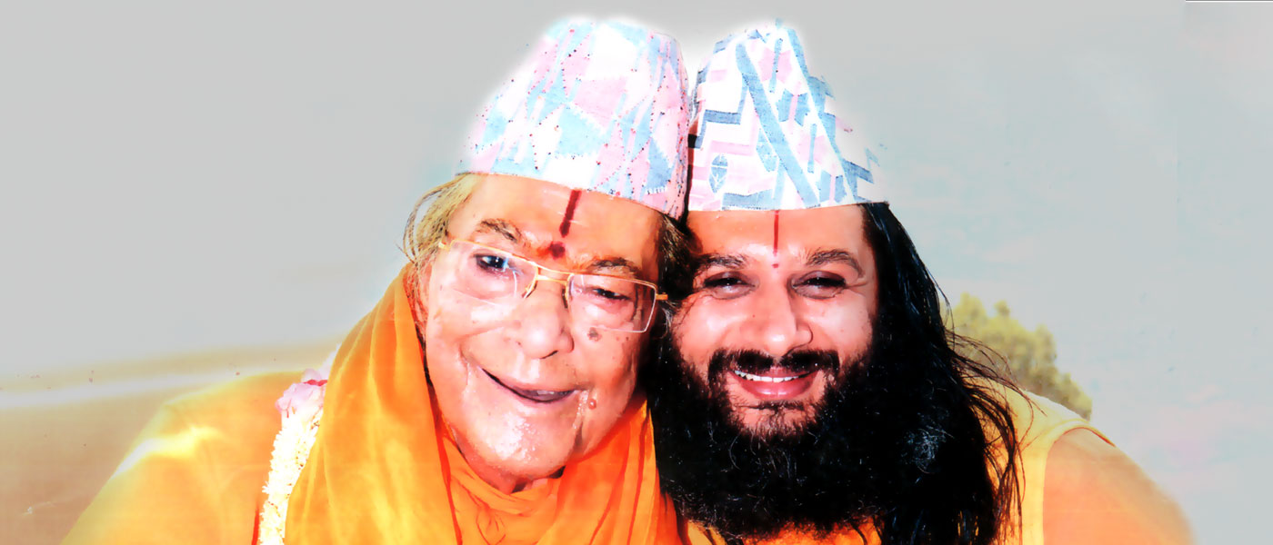 Shree Swamiji with Shree Maharajji